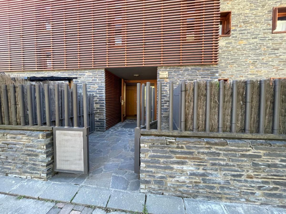 B49 - Bajo Con Jardin Peguera - Villmor Apartment Benasque Bagian luar foto