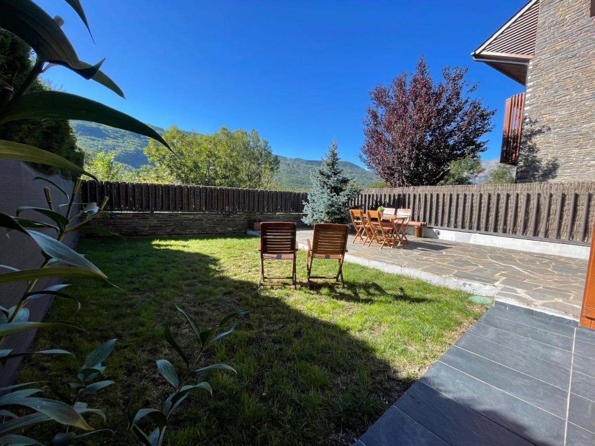 B49 - Bajo Con Jardin Peguera - Villmor Apartment Benasque Bagian luar foto