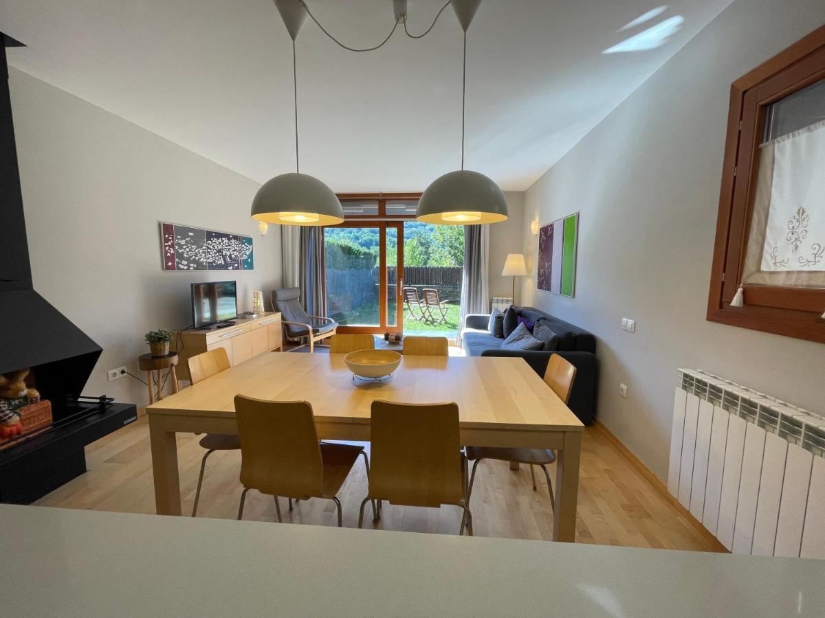 B49 - Bajo Con Jardin Peguera - Villmor Apartment Benasque Bagian luar foto