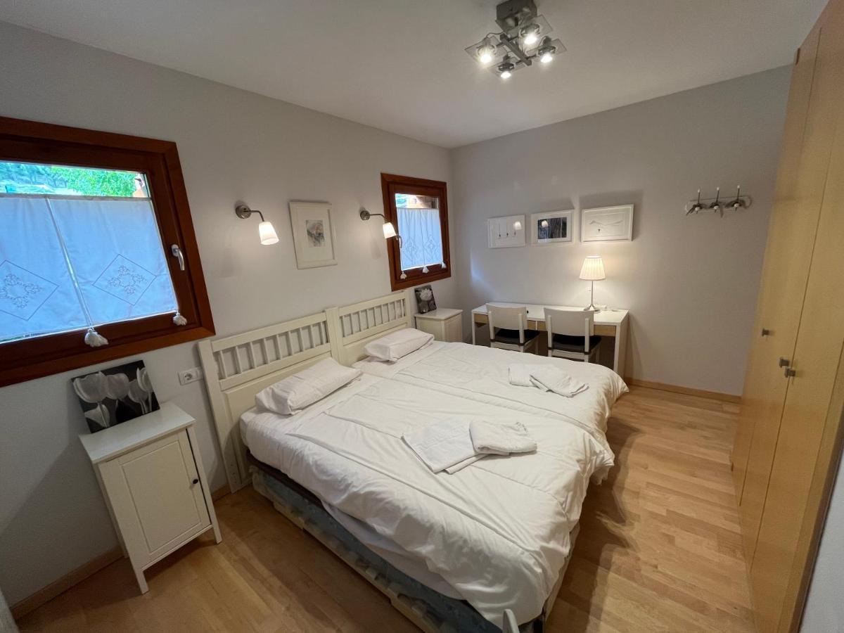 B49 - Bajo Con Jardin Peguera - Villmor Apartment Benasque Bagian luar foto